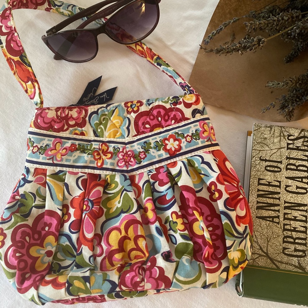 💚 VERA BRADLEY “Hannah” bag